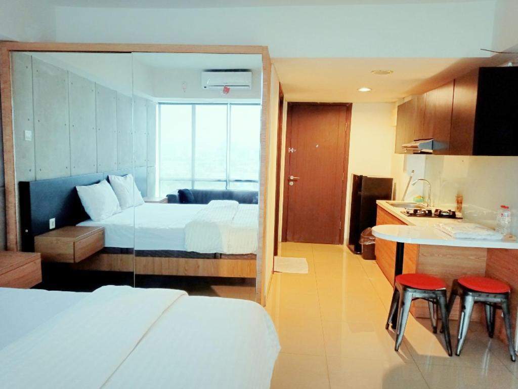 Cozy The H Cawang By Bonzela Apartment
