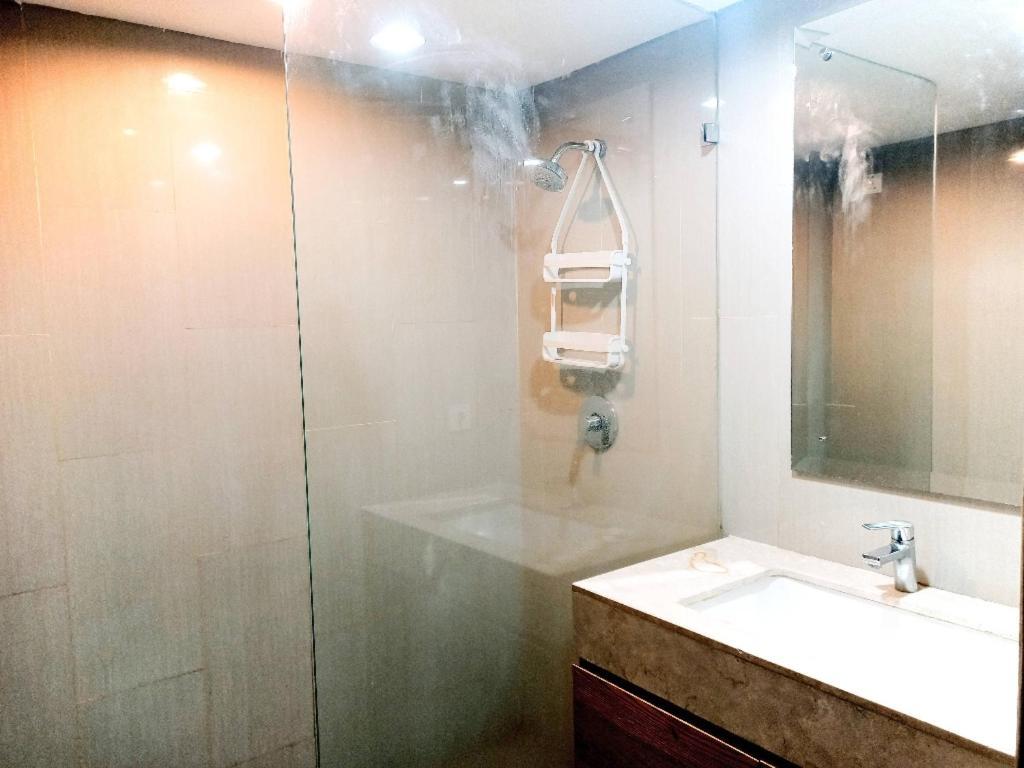 Apartment Cozy The H Cawang By Bonzela